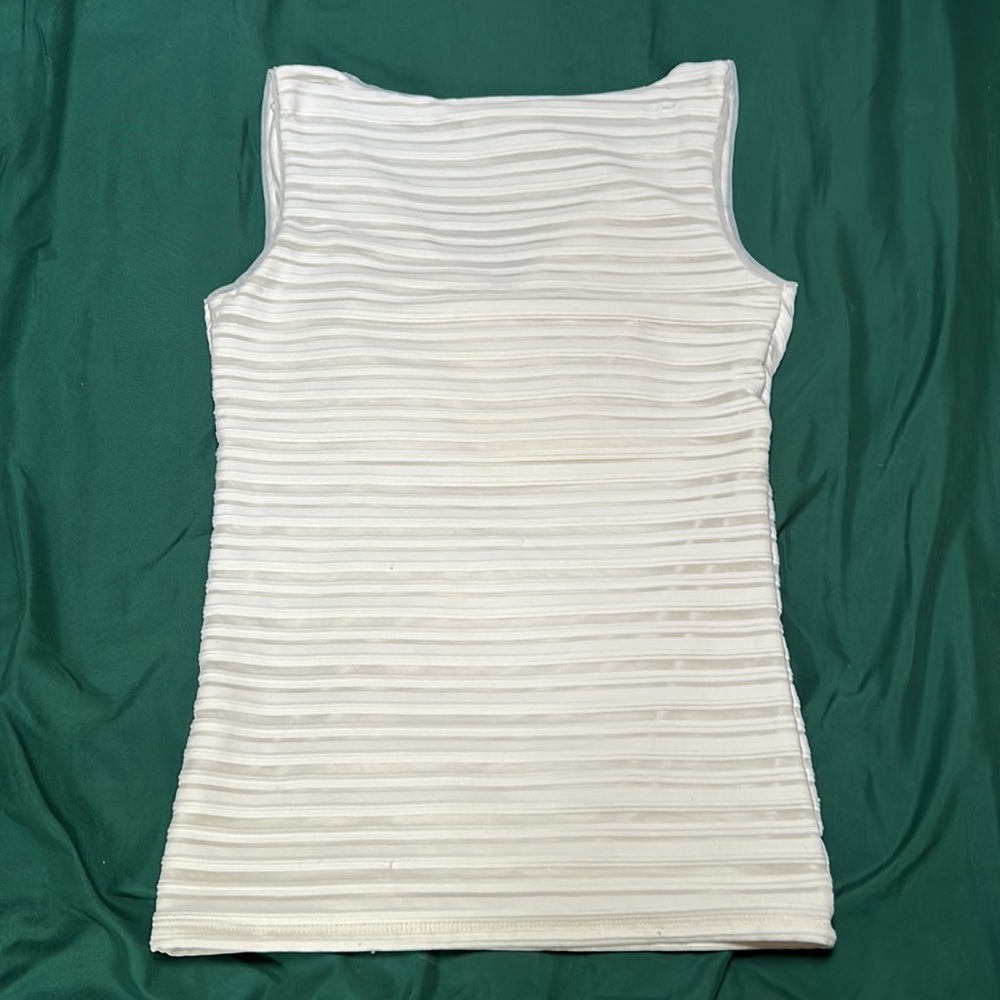 White House Black Market White Sleeveless Blouse - Picture 4 of 4